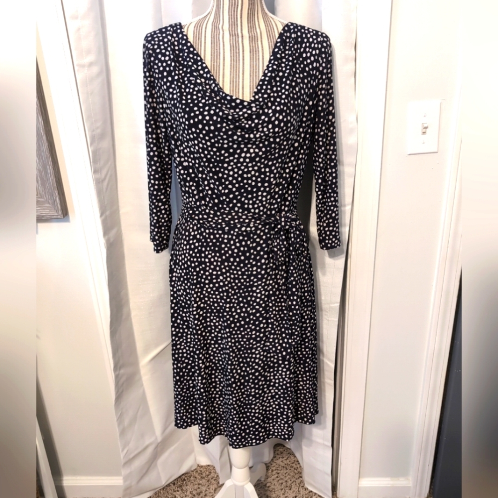 Tahari Balck & White Polka Dot Black Dress Tie Waist    Size 8‎